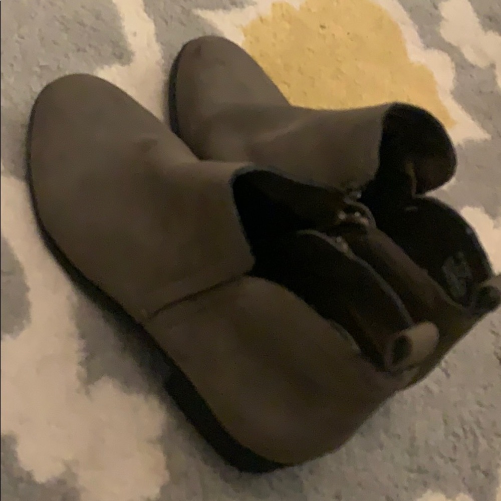 brown booties